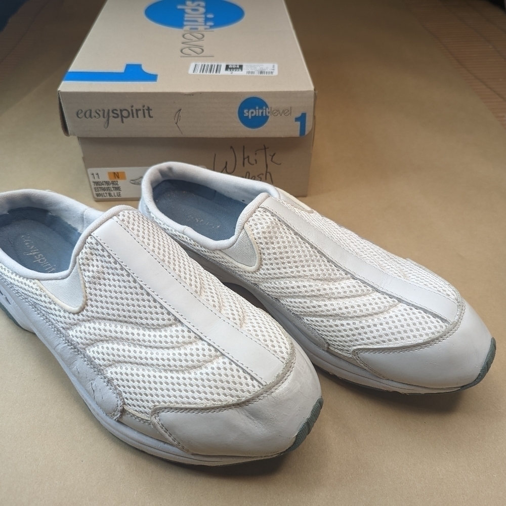 Easy Spirit se Travel Time white leather and mesh women's sz 11N mule clogs shoe